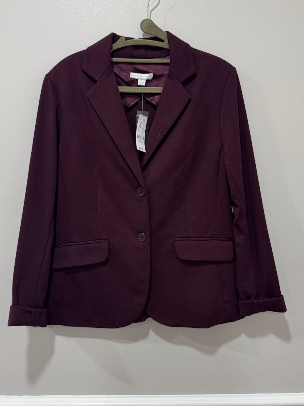 New York & Company Maroon Blazer Size M NWT